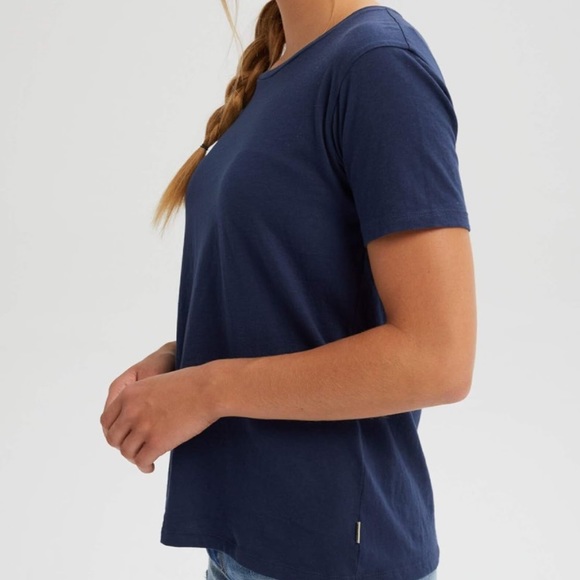 NWT Burton Women's Classic Short Sleeve T-Shirt - Picture 3 of 5